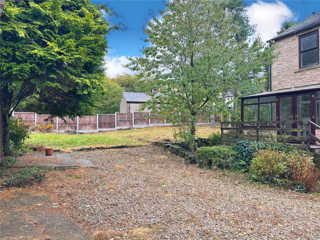 Patio &amp; Lawn Garden