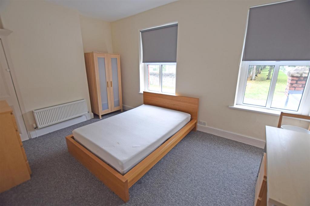 Bedroom 3.jpg