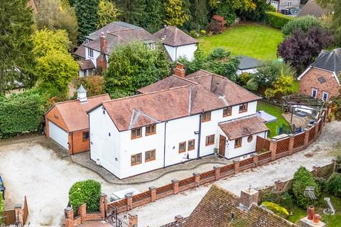4 bedroom detached house for sale, North Road, Clifton upon Dunsmore, Rugby, CV23