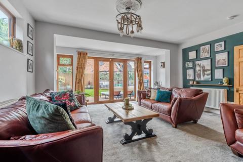 4 bedroom detached house for sale, North Road, Clifton upon Dunsmore, Rugby, CV23
