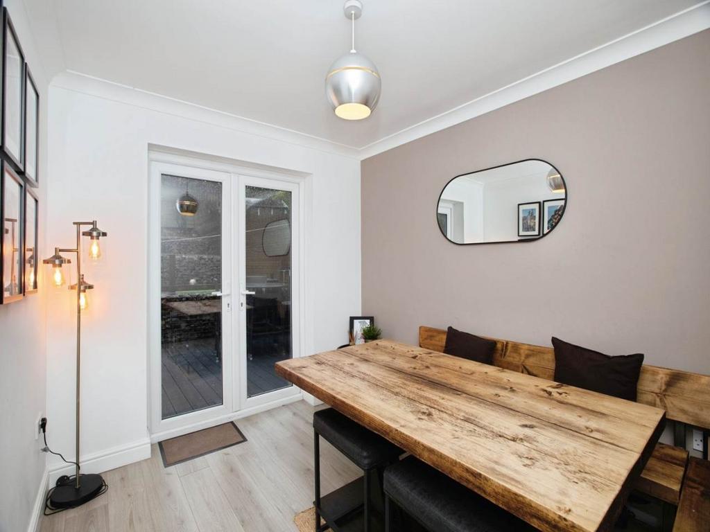 Dining Room (1)