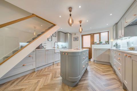 undefined, Hunters Lodge, Allington