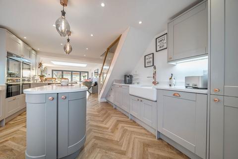 undefined, Hunters Lodge, Allington