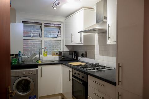 1 bedroom maisonette for sale, High Street, Godstone RH9