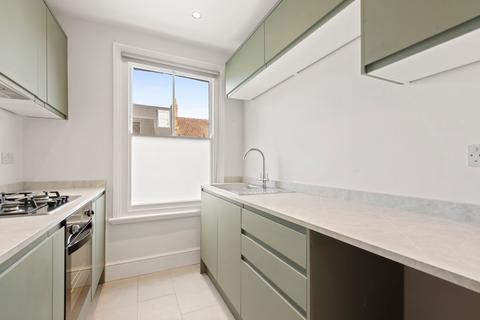 2 bedroom flat to rent, Vera Road, London