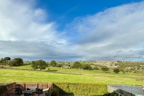 4 bedroom detached house for sale, Allerton View, Bradford BD13