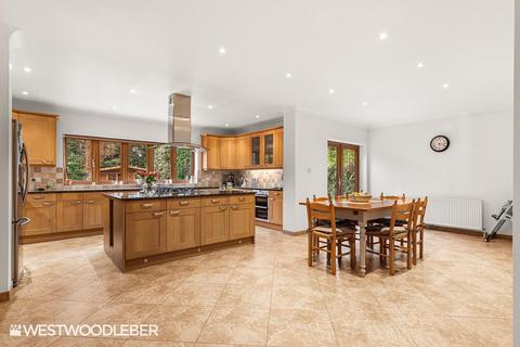 5 bedroom detached house for sale, High Road, Broxbourne EN10
