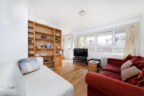 3 bedroom flat for sale, Goulden House, Bullen Street, London