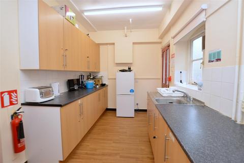 undefined, Room 4, 24 Redlands Road