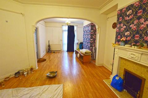 3 bedroom terraced house for sale, Chester Road, Gillingham