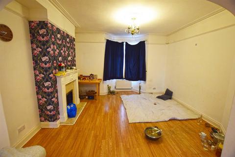 3 bedroom terraced house for sale, Chester Road, Gillingham