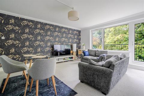 undefined, The Glen, Sunninghill