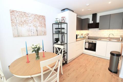 undefined, Farnborough Road, Farnborough GU14