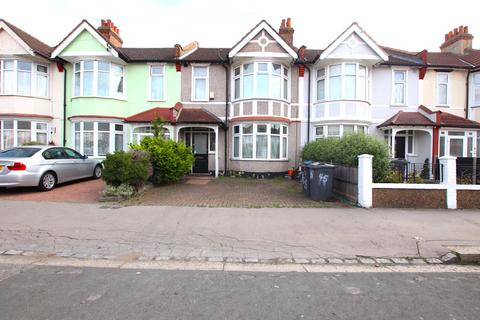 3 bedroom terraced house to rent, Raymead Avenue, Thornton Heath, CR7