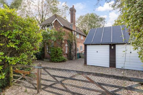 4 bedroom detached house for sale, Meath Green Lane, Horley RH6