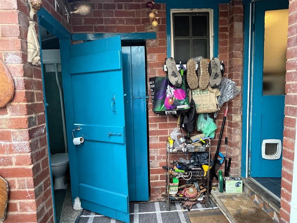 Outside Storage/WC