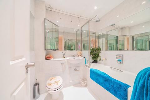 undefined, Eternit Walk, London, SW6