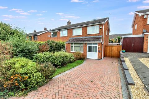 3 bedroom semi-detached house for sale, Attfield Drive, Leicester LE8
