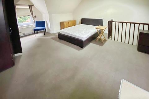1 bedroom in a house share to rent, Attleborough Road, Nuneaton
