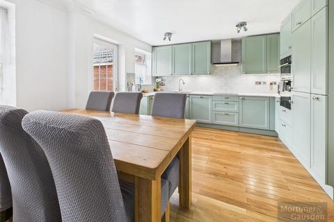 5 bedroom link detached house for sale, Chaffinch Road, Bury St. Edmunds IP32