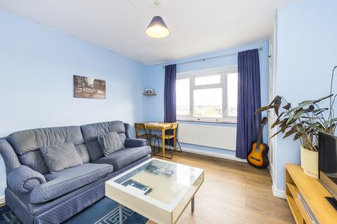 1 bedroom flat for sale, Moreton Close, London, Clapton, Hackney E5
