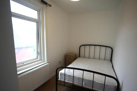 1 bedroom in a house share to rent, Charminster Road, Bournemouth