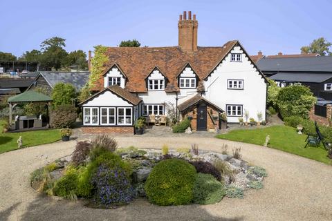 undefined, Pottersheath Road, Welwyn, AL6