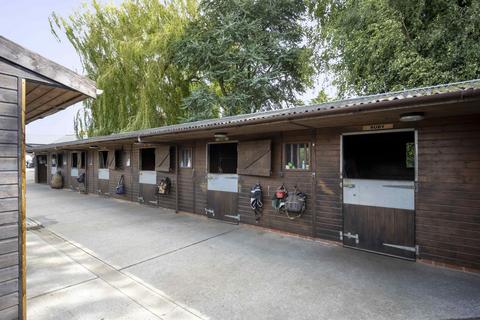 undefined, Pottersheath Road, Welwyn, AL6