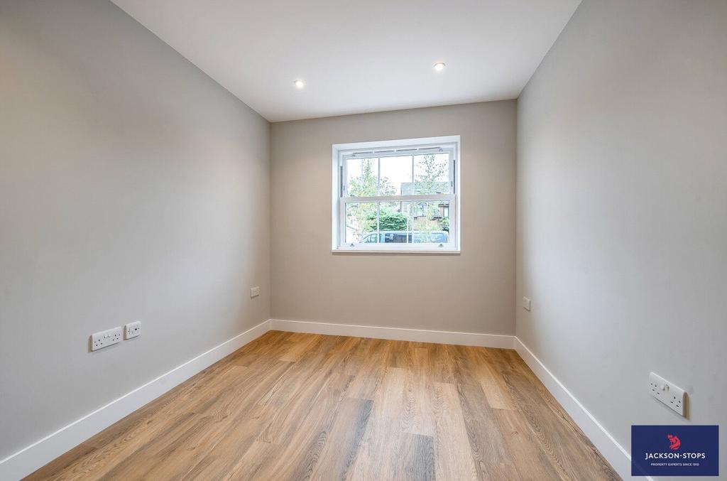 Study/Bedroom 5