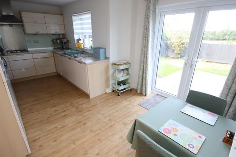 undefined, Wren Court, Calne
