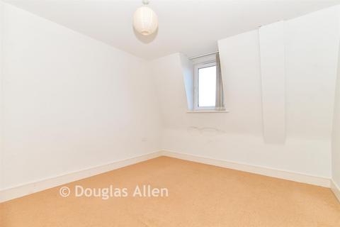 1 bedroom apartment for sale, High Street, Wickford, Essex