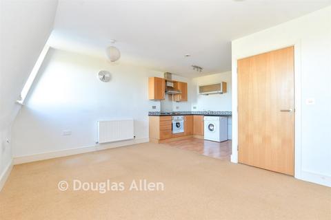 1 bedroom apartment for sale, High Street, Wickford, Essex