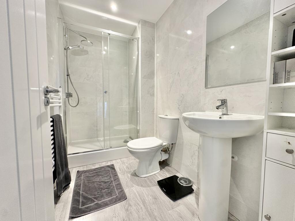 Master En-suite