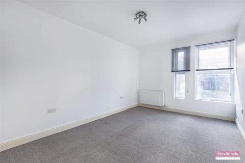 undefined, High Road, Wood Green, N22