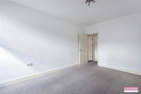 undefined, High Road, Wood Green, N22