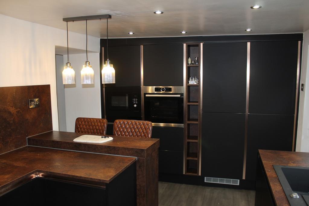 Fitted Kitchen Picture 2