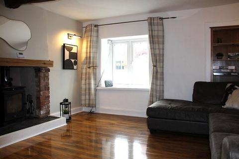 2 bedroom cottage for sale, Oakerthorpe, Alfreton, Derbyshire. DE55 7LN
