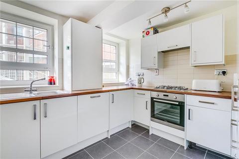 2 bedroom flat to rent, Crown Lodge, London SW3