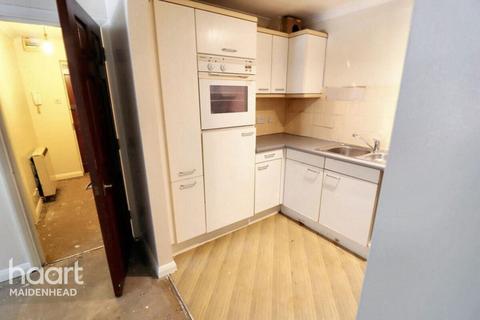 undefined, Dale Road, READING