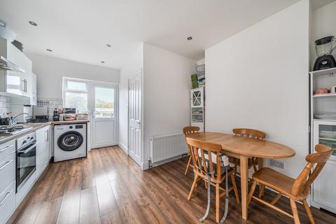 2 bedroom maisonette for sale, Eastfields Road, Mitcham CR4