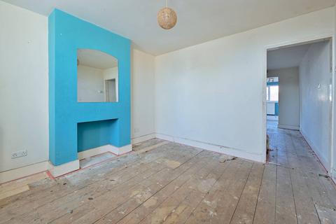 2 bedroom terraced house for sale, Fearnley Street, Watford, WD18 0RD, Watford, WD18