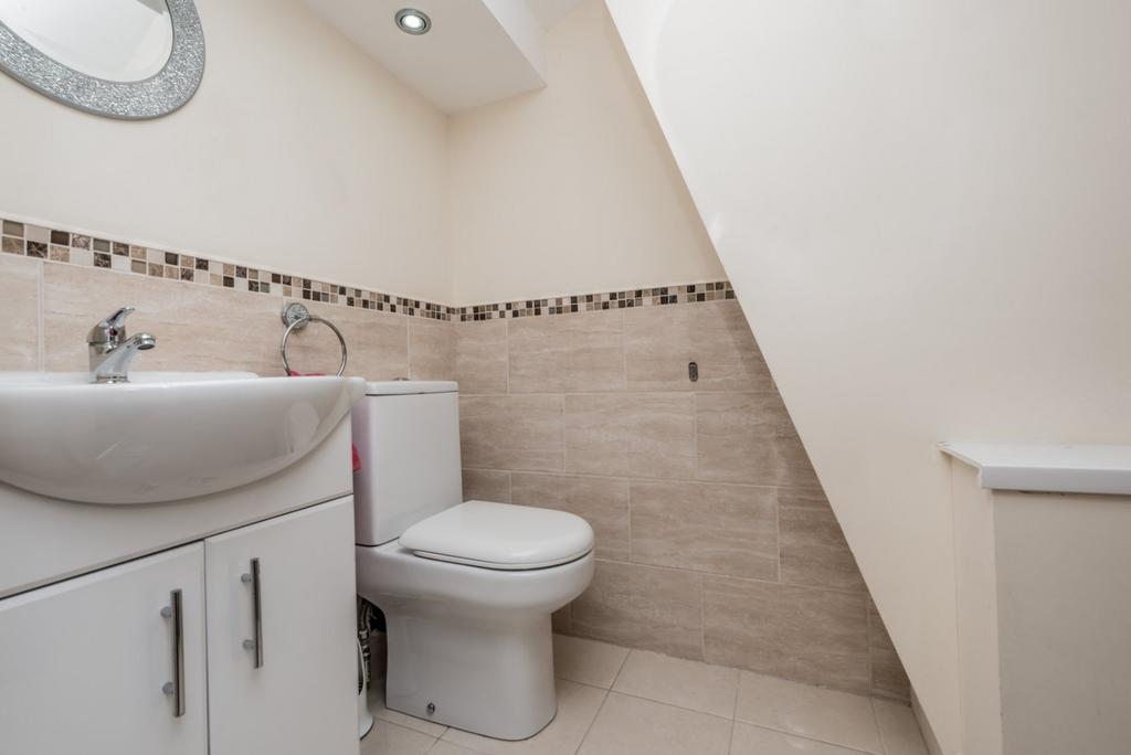 Top Floor Wc