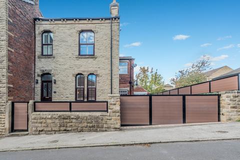 3 bedroom detached house for sale, Whewell Street, Birstall, West Yorkshire, WF17