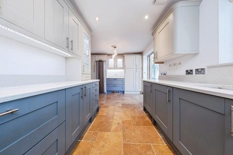 undefined, Kennel Lane, Towcester NN12