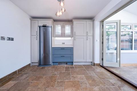 undefined, Kennel Lane, Towcester NN12