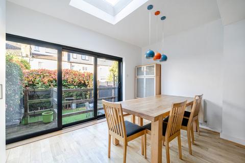 4 bedroom terraced house for sale, Gassiot Road, Tooting, London, SW17