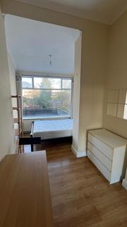 70 Hammersmith Grove, London, W6