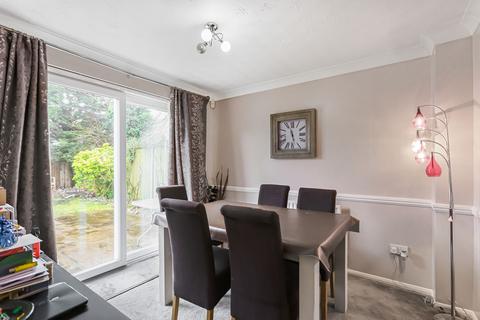 undefined, Coltsfoot, Welwyn Garden City, Hertfordshire, AL7