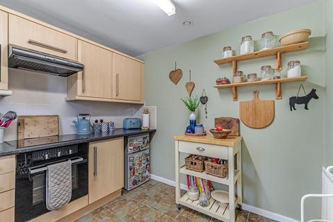 2 bedroom flat for sale, All Saints Court, Ilkley, West Yorkshire, LS29