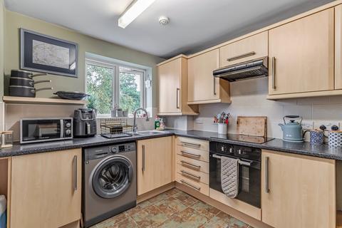 2 bedroom flat for sale, All Saints Court, Ilkley, West Yorkshire, LS29